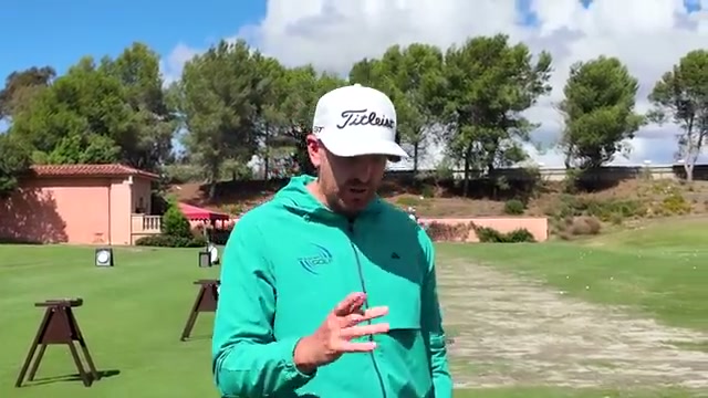 Fairway Wood 練習揮桿 (掃地延伸)