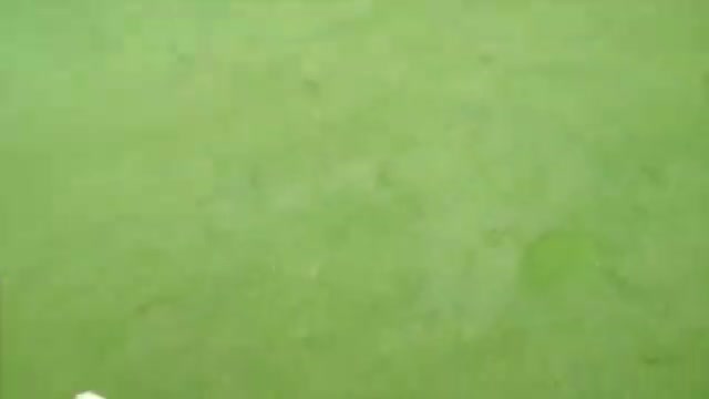 開球左勾或左拉