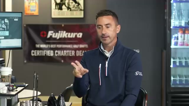 測試開球木：Titleist GT3